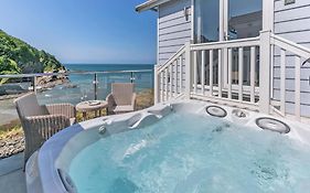 Beach Cove Coastal Retreat